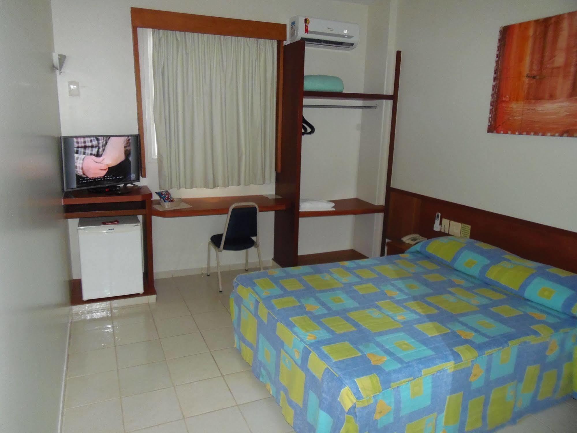Sanare Hotel Уберландия Экстерьер фото